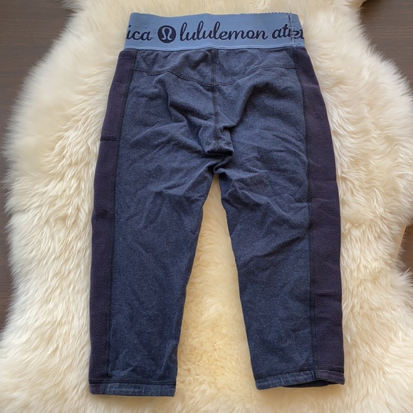Lululemon crop legging size 4 - Picture 2 of 8